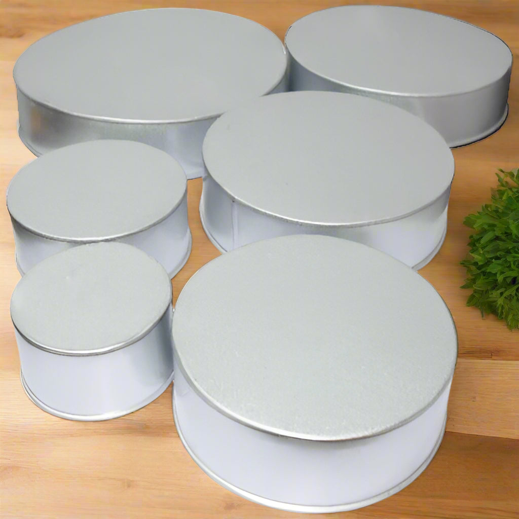 Deep round cake tin set