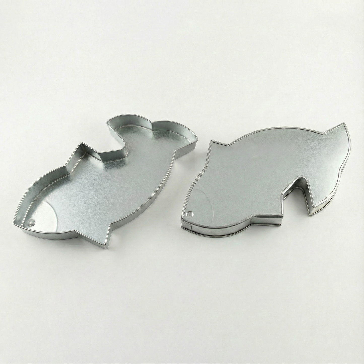 FISH SHAPE CAKE PAN BIRTHDAY NOVELTY CARTOON THEME CAKE TIN
