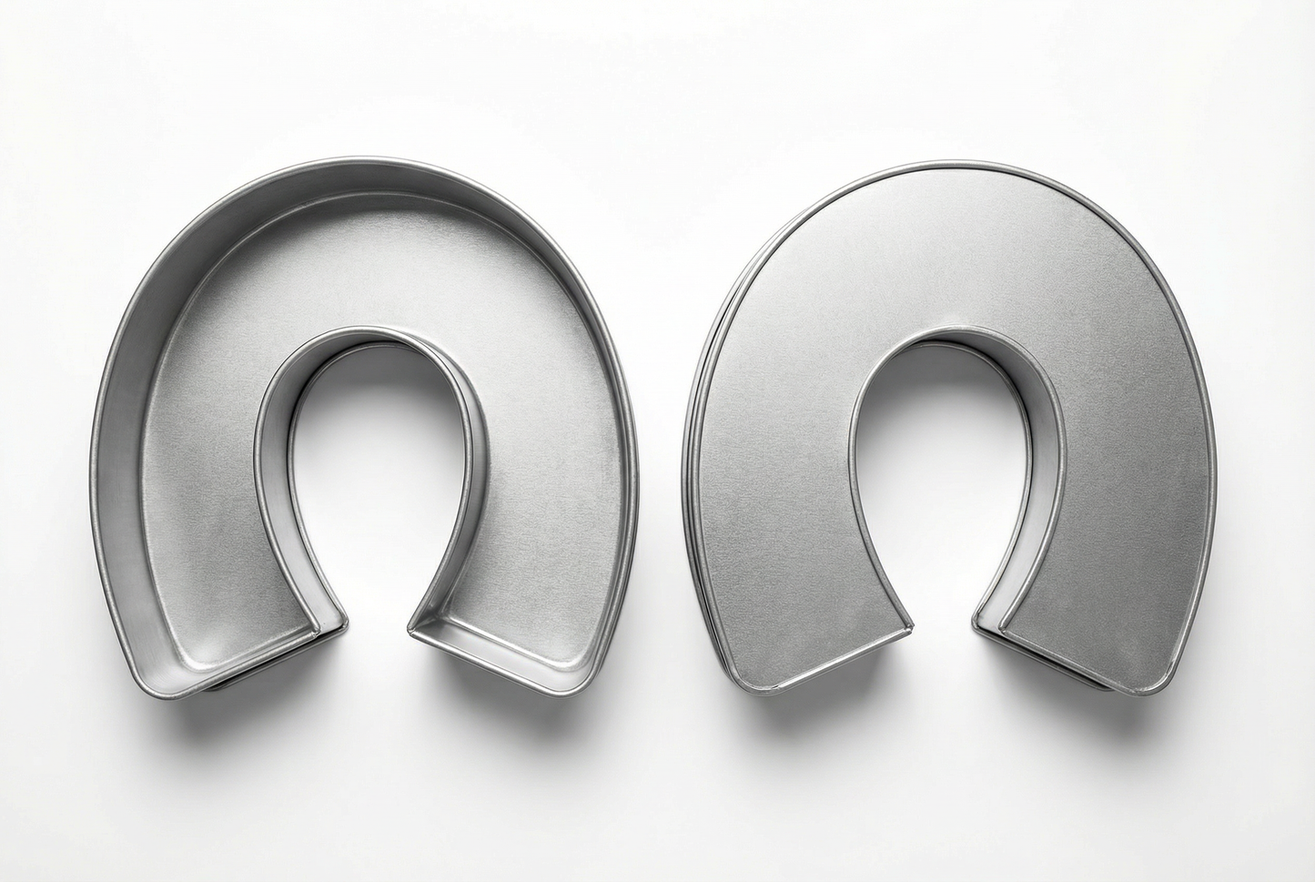 HORSE SHOE SHAPE CAKE PAN BIRTHDAY NOVELTY CARTOON THEME CAKE TIN